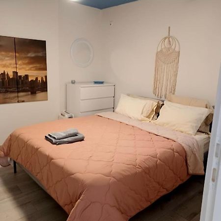 Varkiza Seaside Apts Bagian luar foto